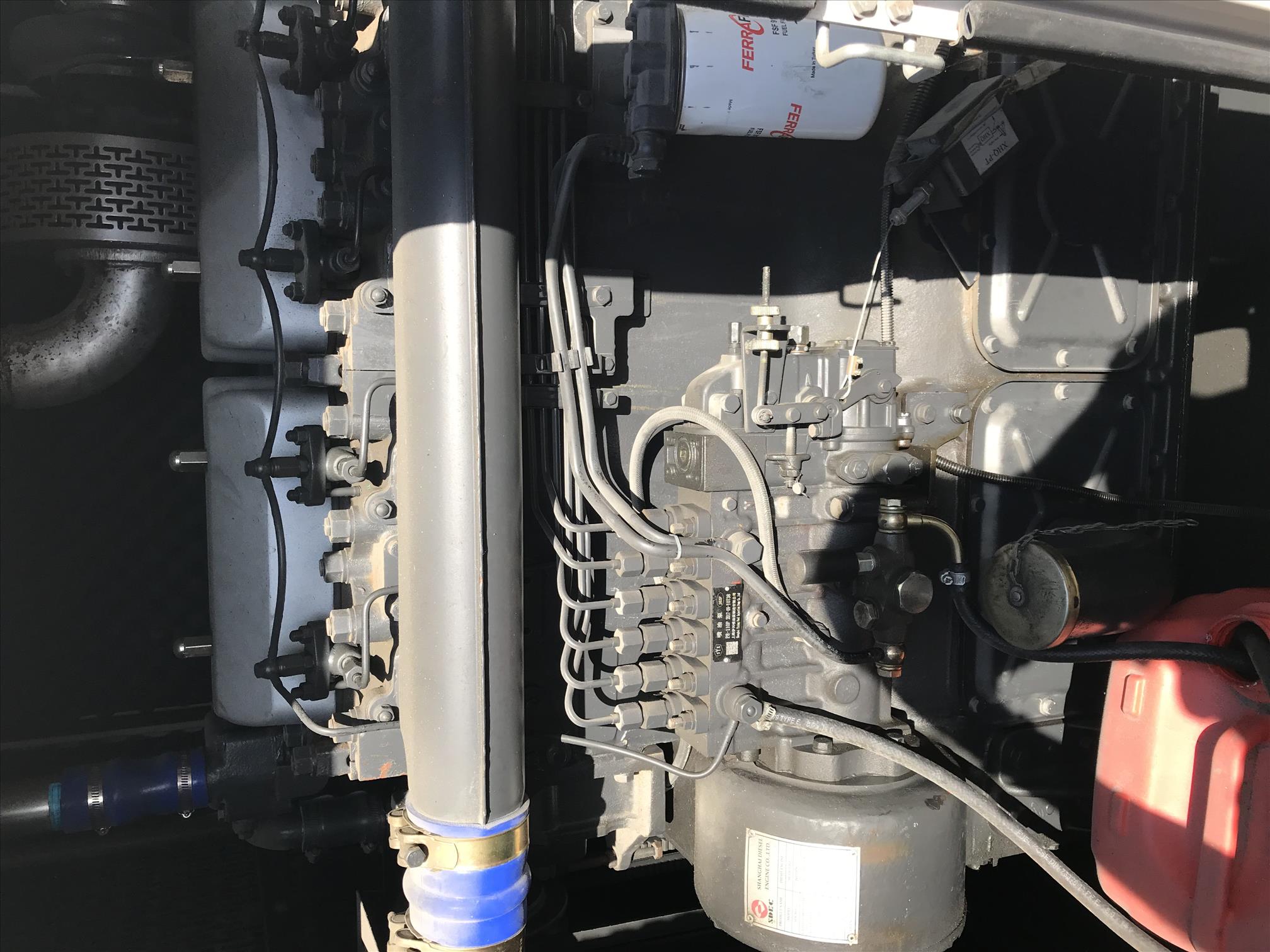 Universal 330 kVA, Sdec Motor, 2018 Model, 215 Saatte, Kabinli, Otomatik, Transfer Panosuz